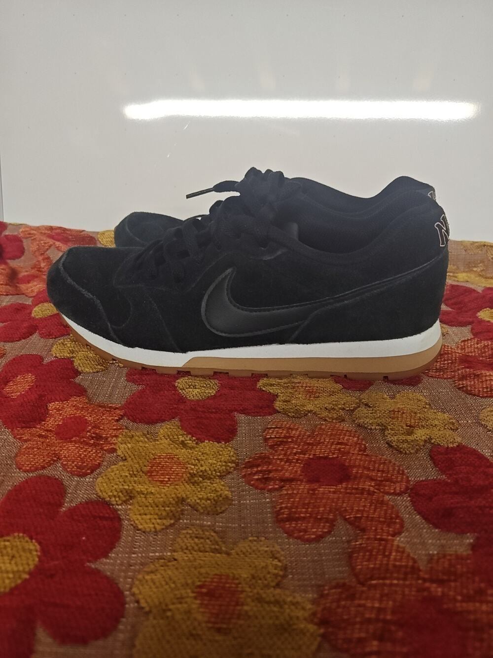 Nike Womens MD Runner 2 SE AQ9121-001 Black Casual Shoes Sneakers Size 9